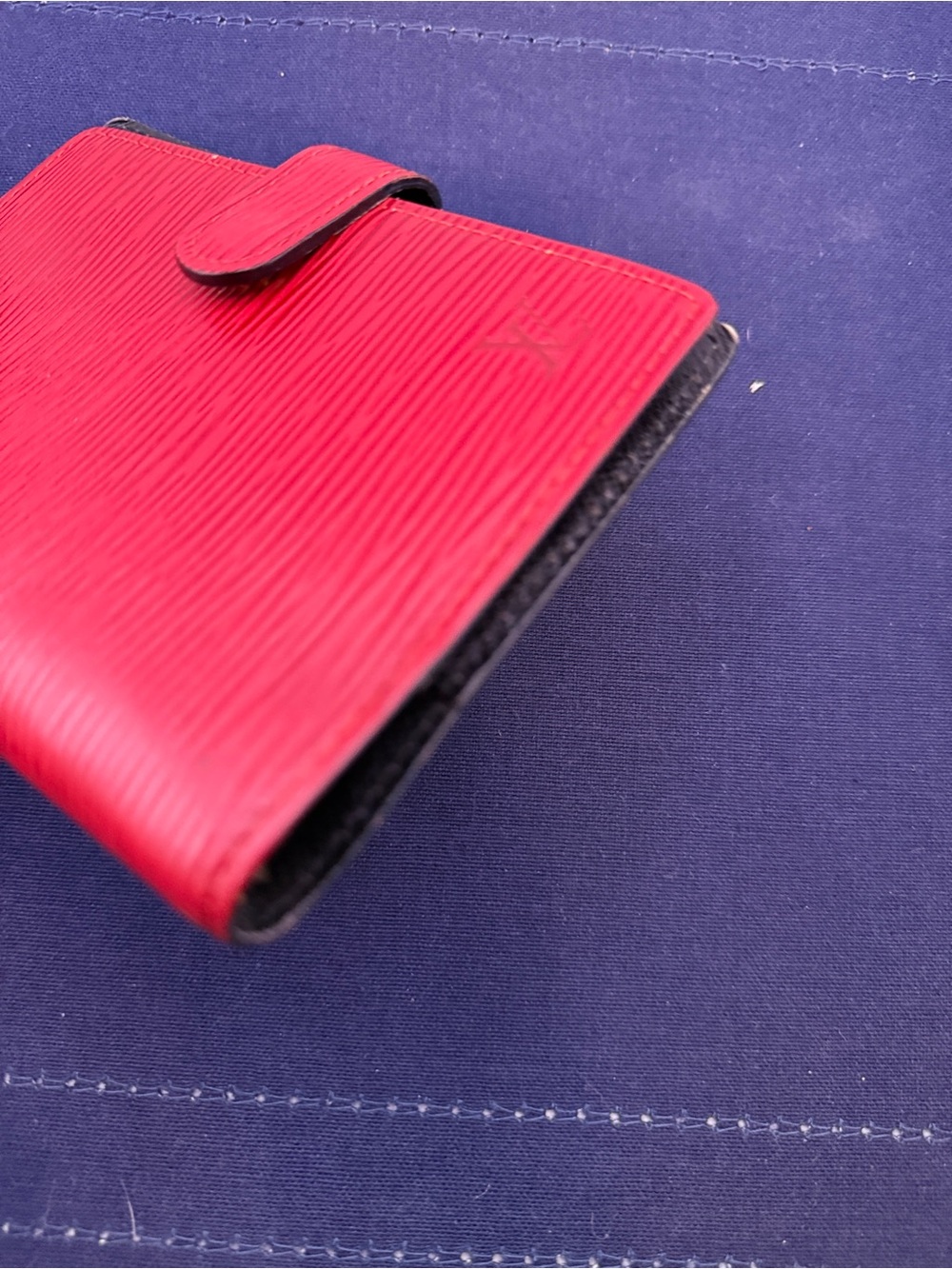 AUTHENTIC Louis Vuitton Agenda. Red. - Picture 7 of 16